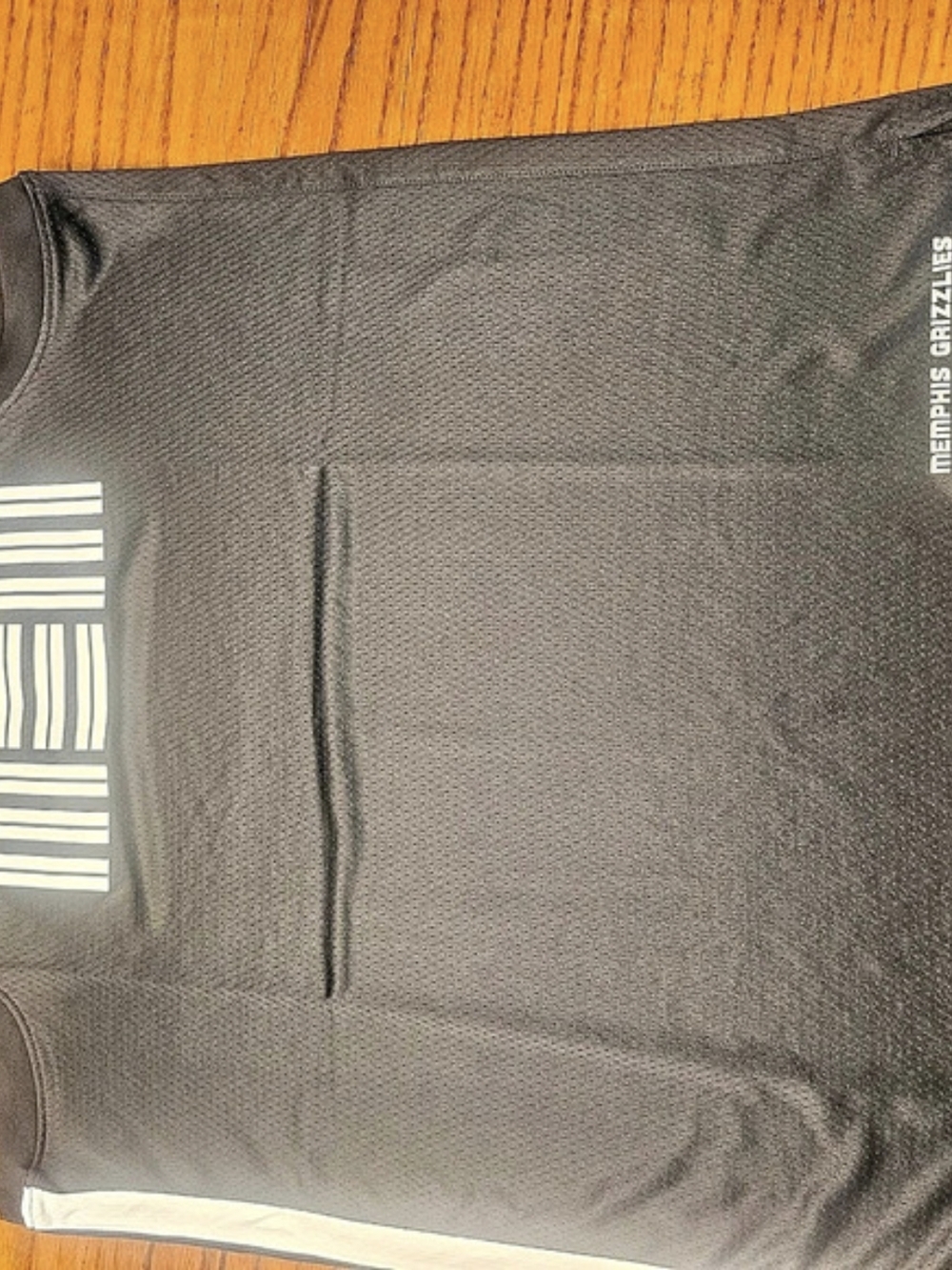 Nike Memphis Grizzlies Swingman Jersey Black & White Jersey Size 44 NWT